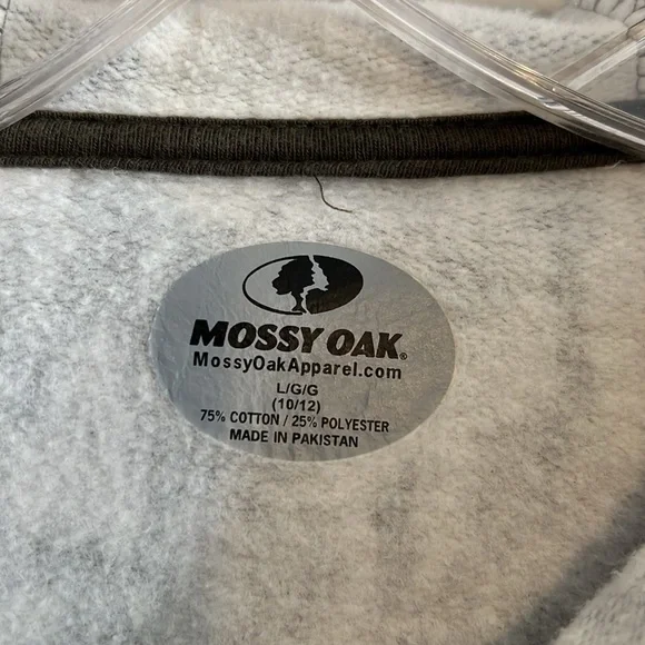 Mossy Oak Camo Pullover sweater. Size L. - Picture 2 of 7